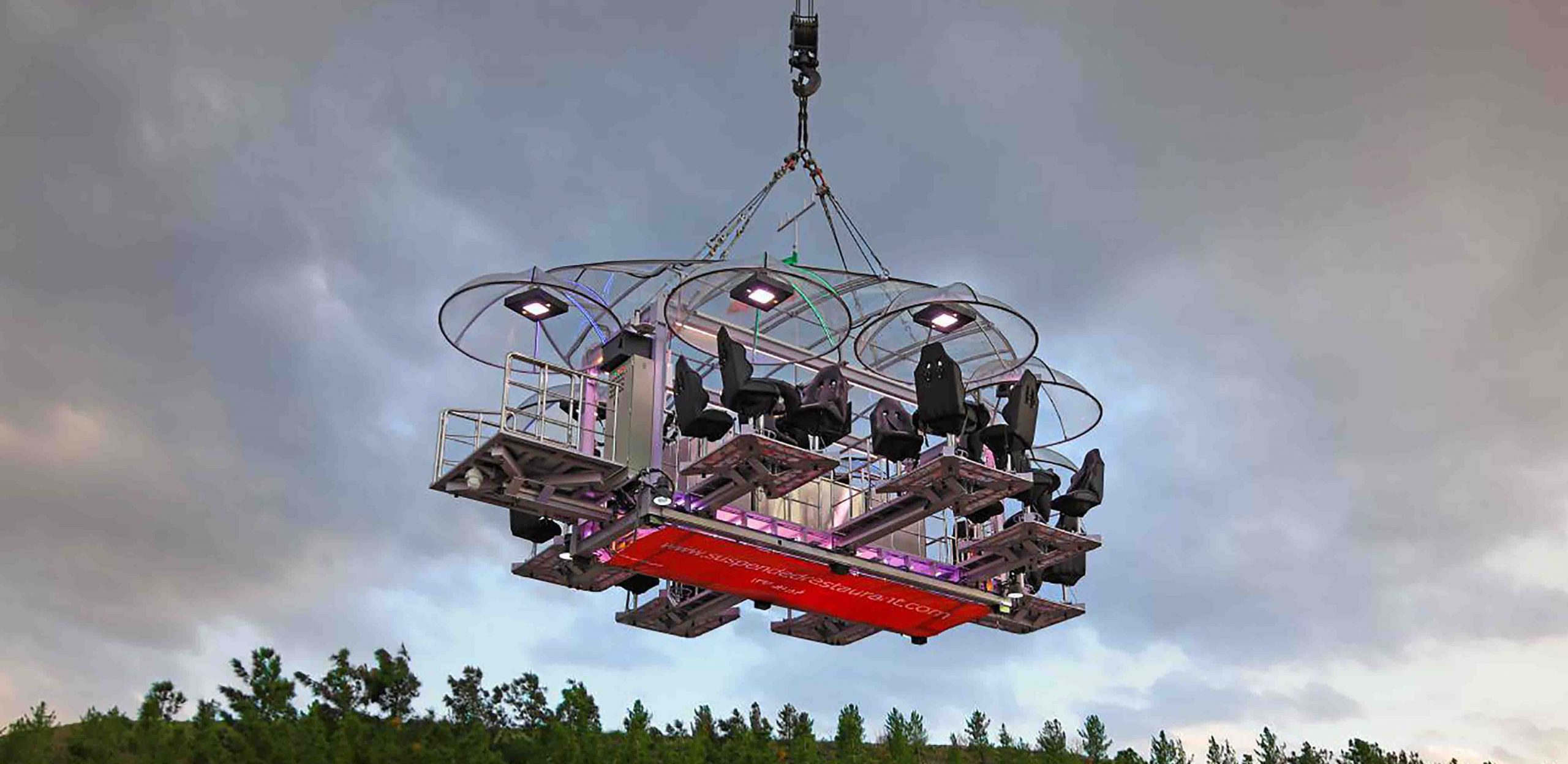 رستوران معلق شاندیز مشهد